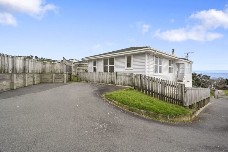 Photo of property in 30 Matatiro Street, Titahi Bay, Porirua, 5022