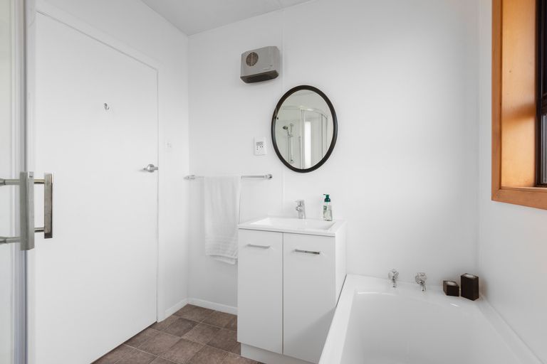 Photo of property in 27 Mcdonald Street, Mosgiel, 9024