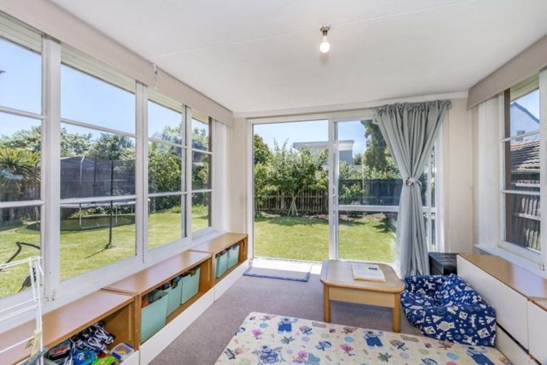 Photo of property in 146 Yaldhurst Road, Sockburn, Christchurch, 8042