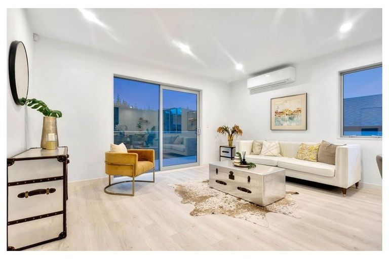 Photo of property in 83 Pacific Heights Road, Orewa, 0931