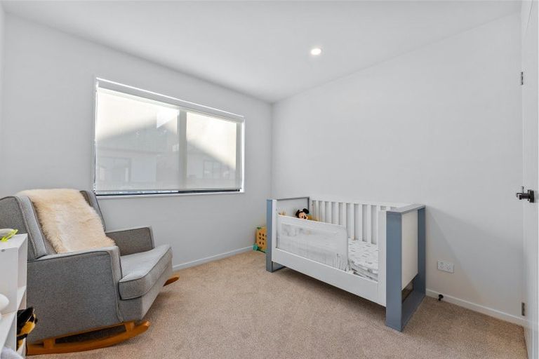 Photo of property in 20a Makomako Drive, Orewa, 0931