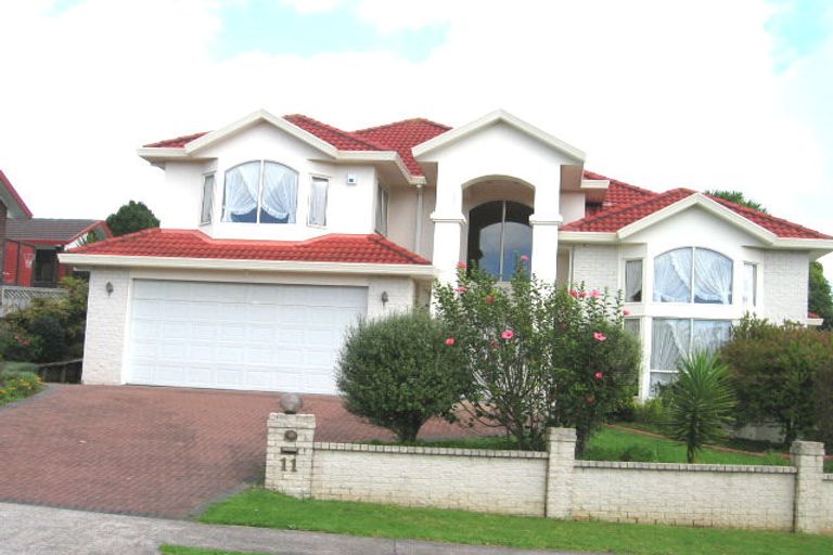 Photo of property in 11 Simmental Crescent, Somerville, Auckland, 2014