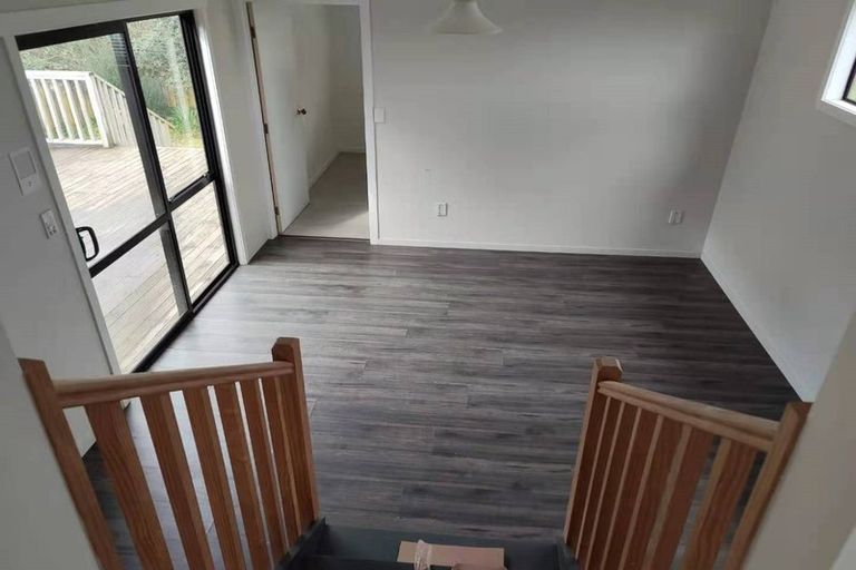 Photo of property in 15 Mona Vale, West Harbour, Auckland, 0618