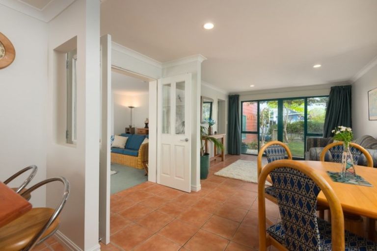 Photo of property in 99a Simpson Road, Papamoa Beach, Papamoa, 3118