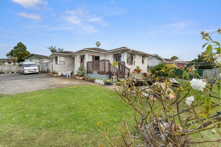 Photo of property in 21 Sharland Avenue, Manurewa, Auckland, 2102