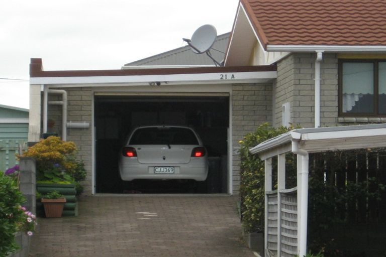 Photo of property in 19a Tukapa Street, Westown, New Plymouth, 4310