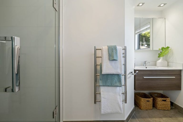 Photo of property in 9 Serrata Place, Browns Bay, Auckland, 0630