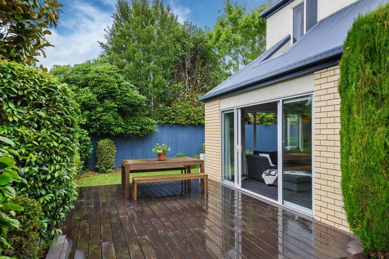 Photo of property in 1/12 Beatrice Place, Avonhead, Christchurch, 8042