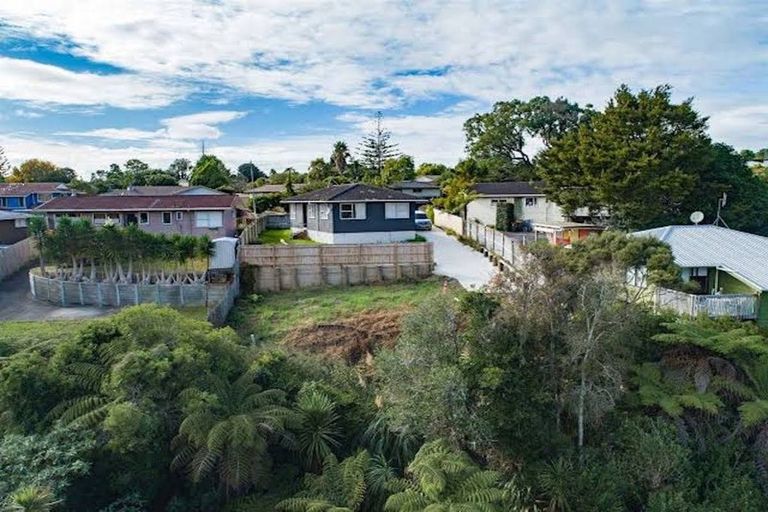 Photo of property in 39a Flaxdale Street, Birkdale, Auckland, 0626