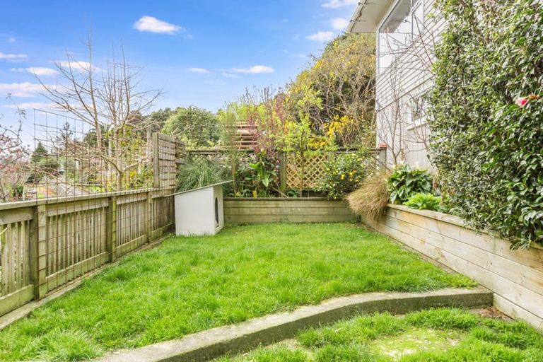 Photo of property in 10 Faris Crescent, Wainuiomata, Lower Hutt, 5014