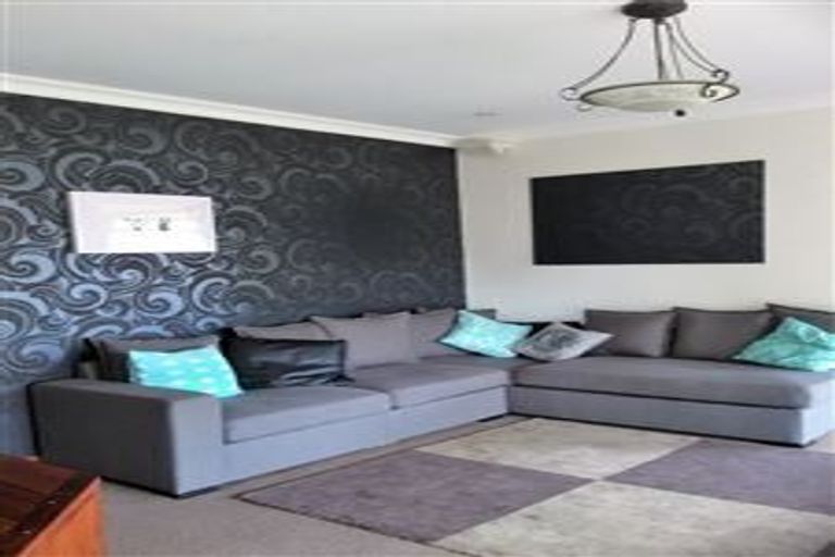 Photo of property in 584 Queen Street East, Levin, 5510