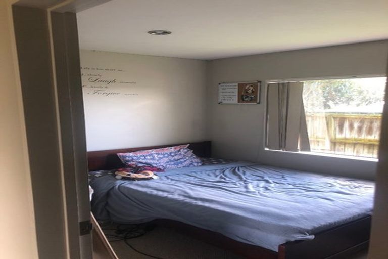 Photo of property in 45 Riverglade Parkway, Te Atatu South, Auckland, 0610