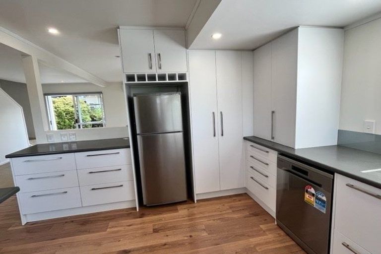 Photo of property in 17 Thurston Place, Bucklands Beach, Auckland, 2012