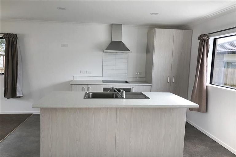 Photo of property in 5 Damson Place, Bucklands Beach, Auckland, 2012