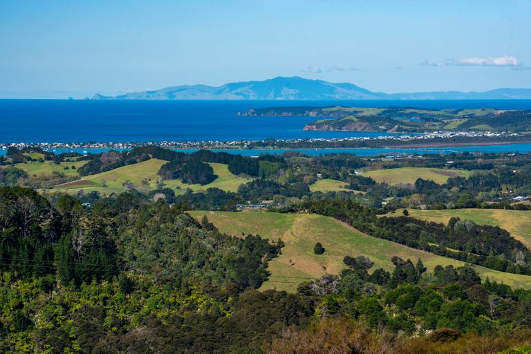 Photo of property in 18 Govan Wilson Road, Whangaripo, Warkworth, 0985