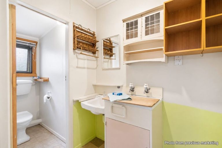 Photo of property in 4 Brian Crescent, Stanmore Bay, Whangaparaoa, 0932