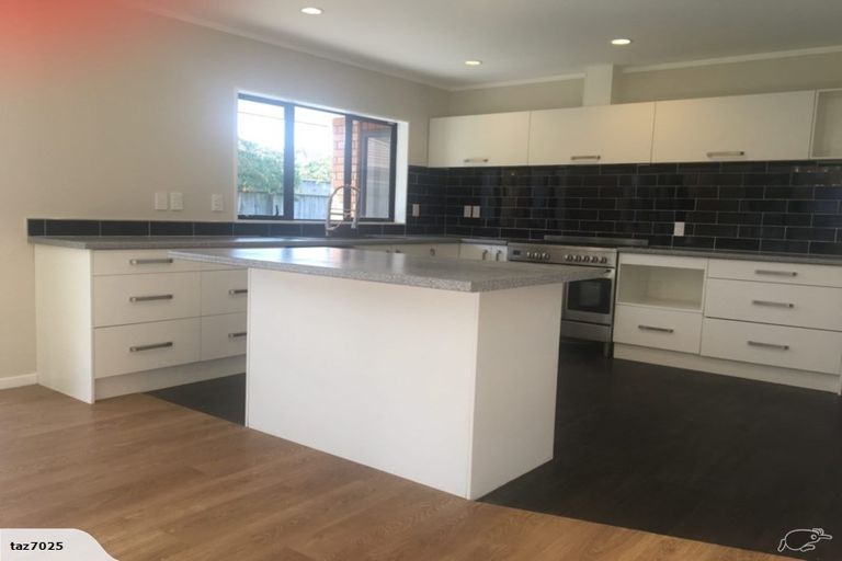 Photo of property in 9 Jeannie Way, Waikanae Beach, Waikanae, 5036