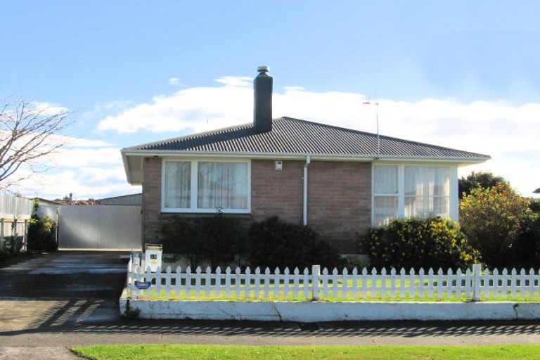 Photo of property in 15 Neal Crescent, Onekawa, Napier, 4110