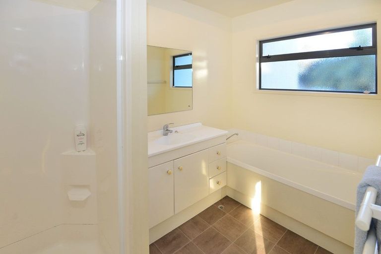 Photo of property in 7c Puriri Avenue, Orewa, 0931