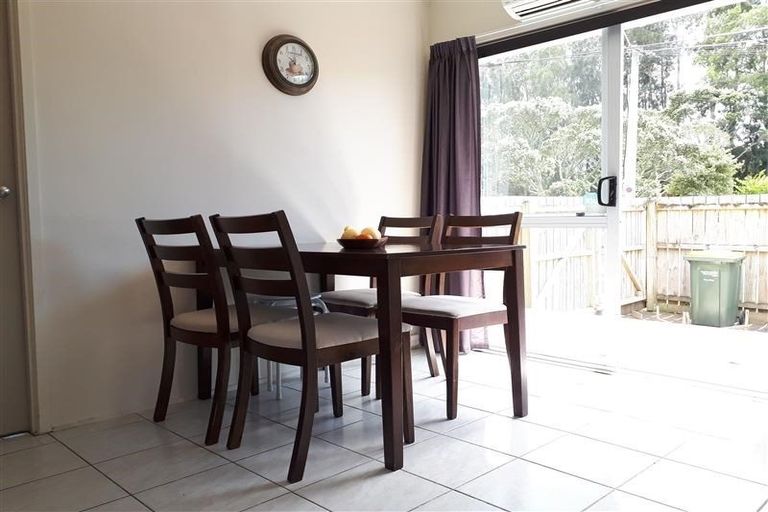 Photo of property in 2/46 Trinidad Road, Sunnynook, Auckland, 0620
