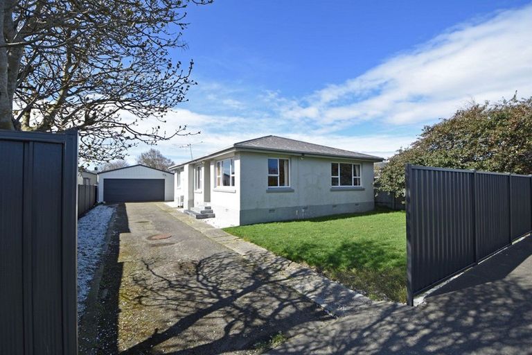 Photo of property in 35 Clifton Street, Windsor, Invercargill, 9810