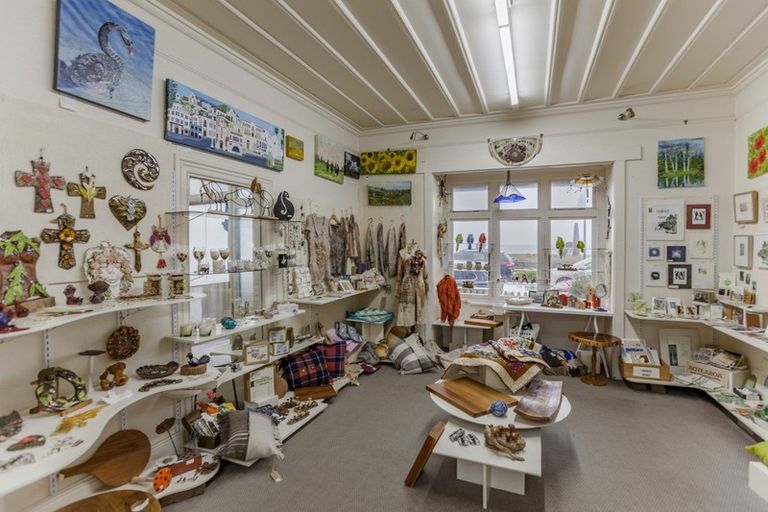 Photo of property in 185 Marine Parade, Napier South, Napier, 4110