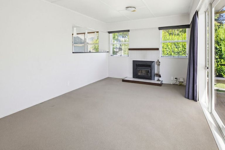 Photo of property in 17 Alastair Avenue, Owhata, Rotorua, 3010