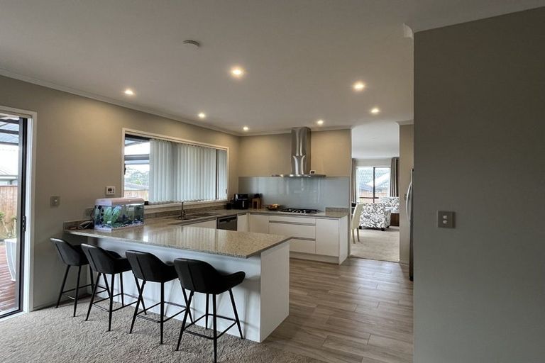 Photo of property in 2 Makaka Lane, Silverdale, 0932