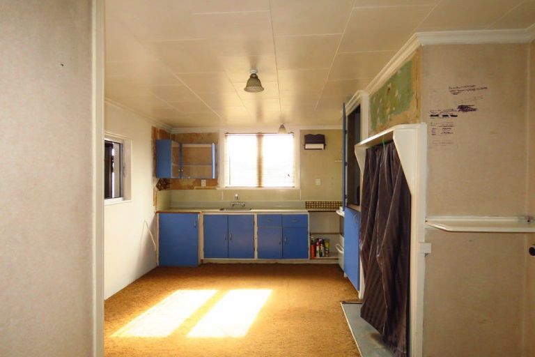 Photo of property in 24 Adderley Street, Westport, 7825