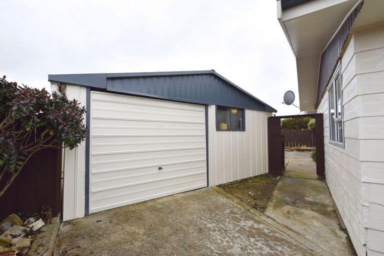 Photo of property in 82 Dunbeath Place, Kew, Invercargill, 9812