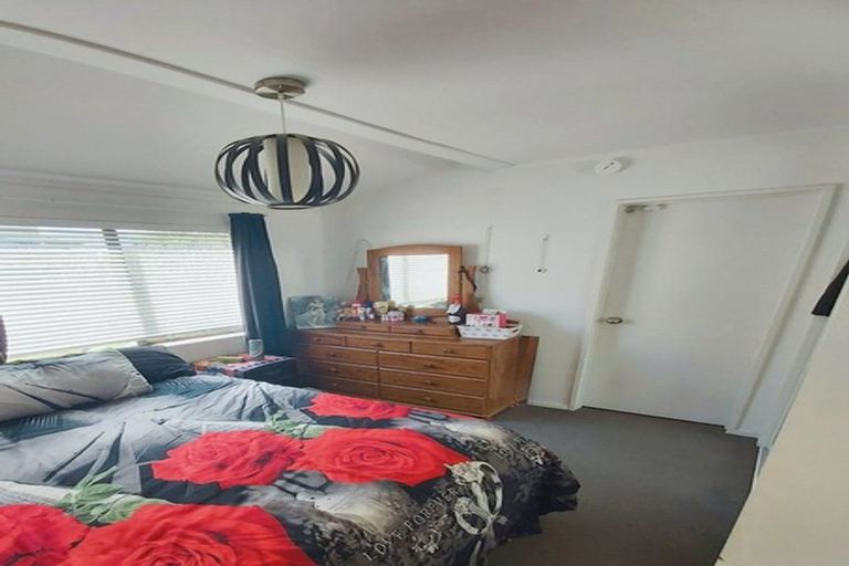 Photo of property in 9/58 Manuroa Road, Takanini, 2112