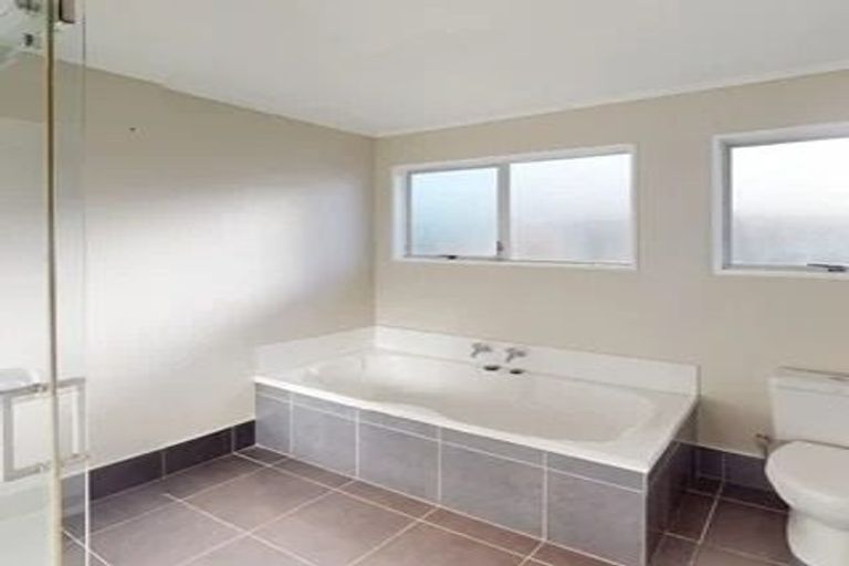 Photo of property in 17 Tainui Street, Castlecliff, Whanganui, 4501