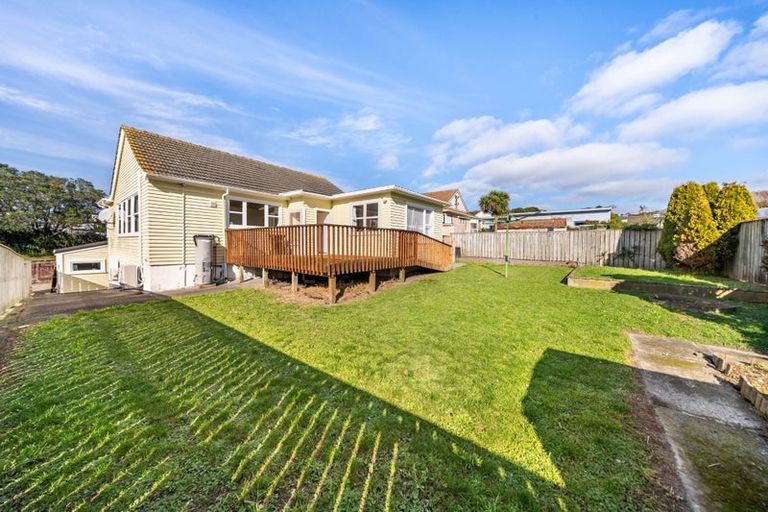 Photo of property in 4 Bannister Avenue, Johnsonville, Wellington, 6037