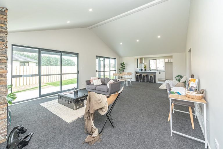 Photo of property in 30 Oldfield Lane, Marton, 4710