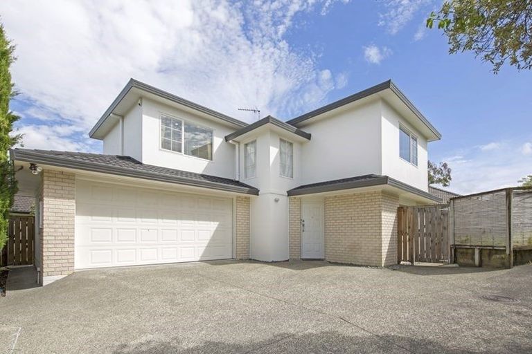 Photo of property in 3 San Luis Place, Golflands, Auckland, 2013