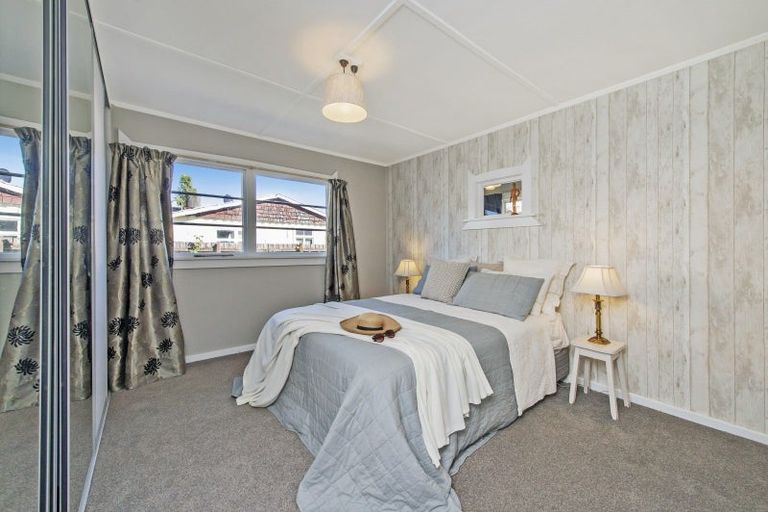 Photo of property in 25 Cross Street, Waikuku Beach, 7473