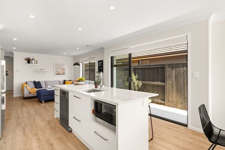 Photo of property in 122 Union Drive, Papamoa, 3118