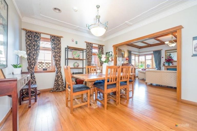 Photo of property in 33 Puriri Street, Woburn, Lower Hutt, 5010