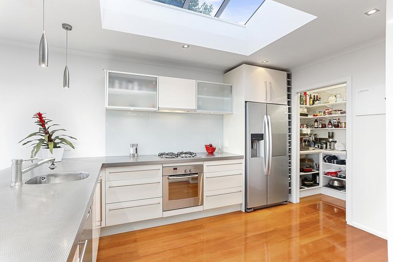 Photo of property in 39 Tawini Road, Titirangi, Auckland, 0604