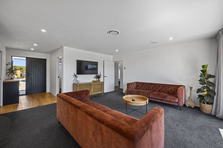 Photo of property in 8 Tikorangi Road East, Tikorangi, 4383