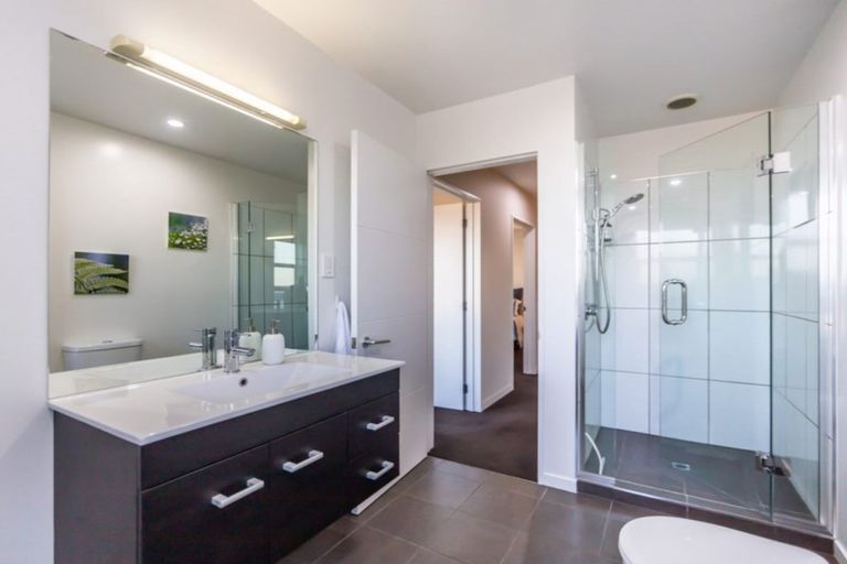 Photo of property in 535 Barbadoes Street, Edgeware, Christchurch, 8013