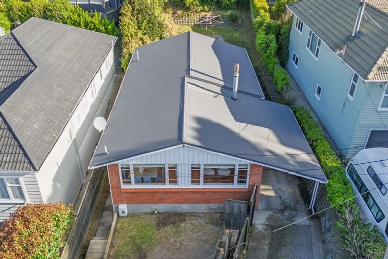 Photo of property in 15 Collier Avenue, Karori, Wellington, 6012