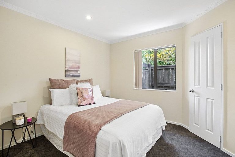 Photo of property in 87b Wallace Road, Mangere Bridge, Auckland, 2022