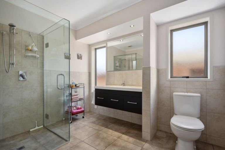 Photo of property in 9 Inverness Drive, Pyes Pa, Tauranga, 3112