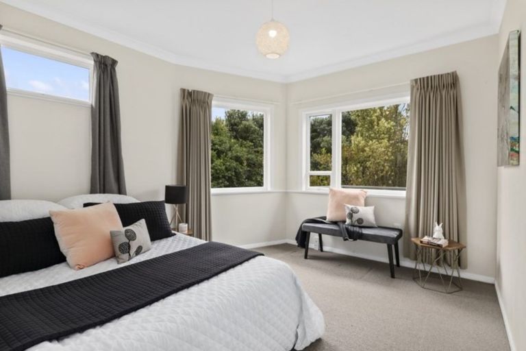 Photo of property in 55 Tirohanga Road, Tirohanga, Lower Hutt, 5010