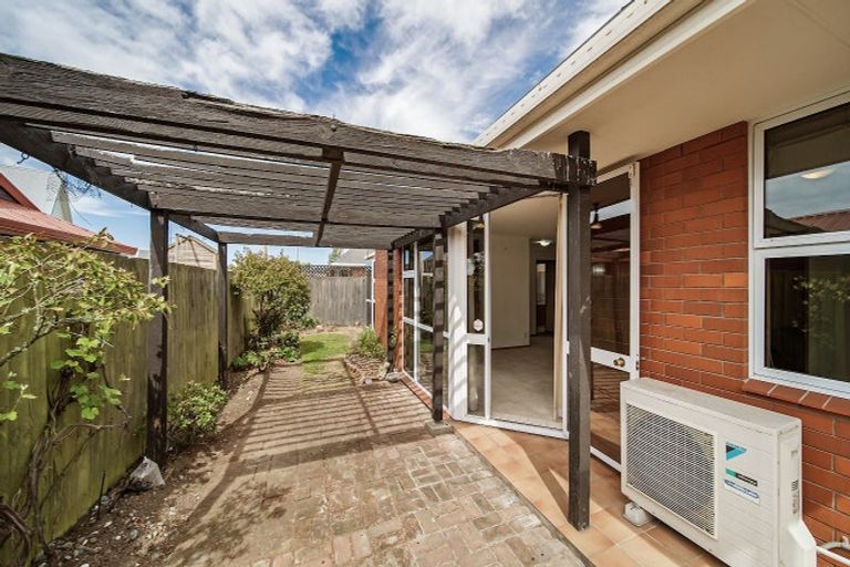 Photo of property in 1/144 Racecourse Road, Sockburn, Christchurch, 8042