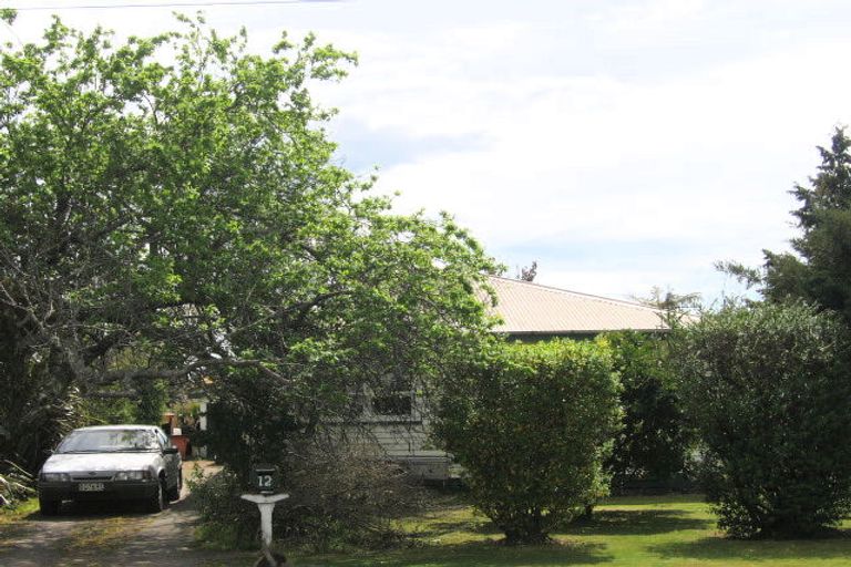 Photo of property in 12 Cochrane Street, Fairy Springs, Rotorua, 3015