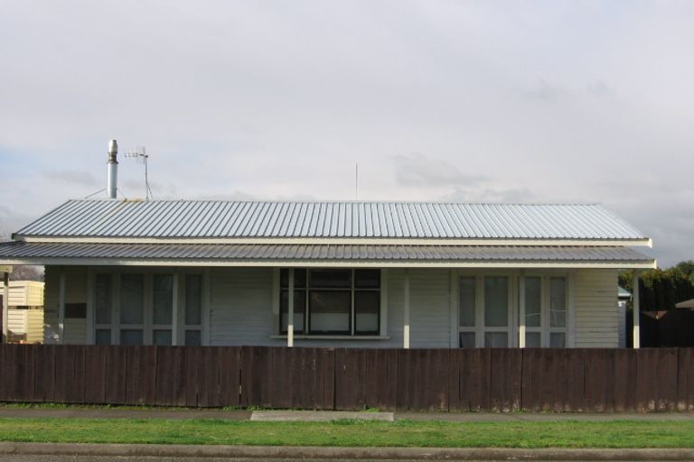 Photo of property in 43 Totara Road, Awapuni, Palmerston North, 4412