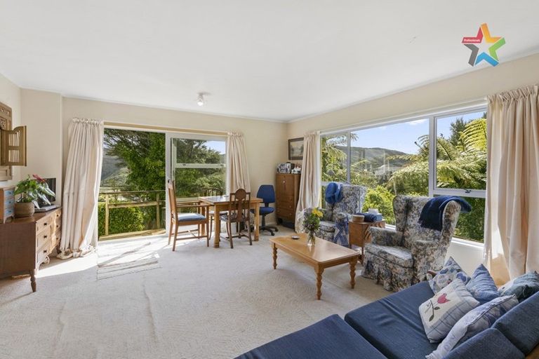 Photo of property in 45b Lord Street, Stokes Valley, Lower Hutt, 5019