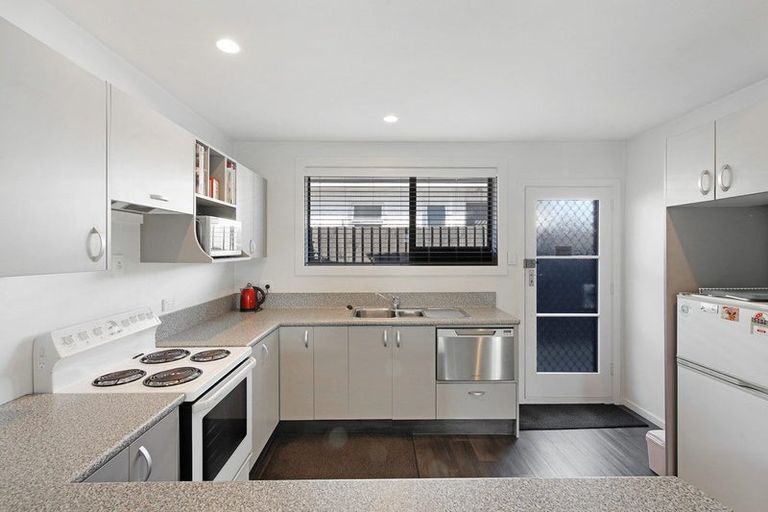 Photo of property in 48 Abberley Crescent, St Albans, Christchurch, 8014